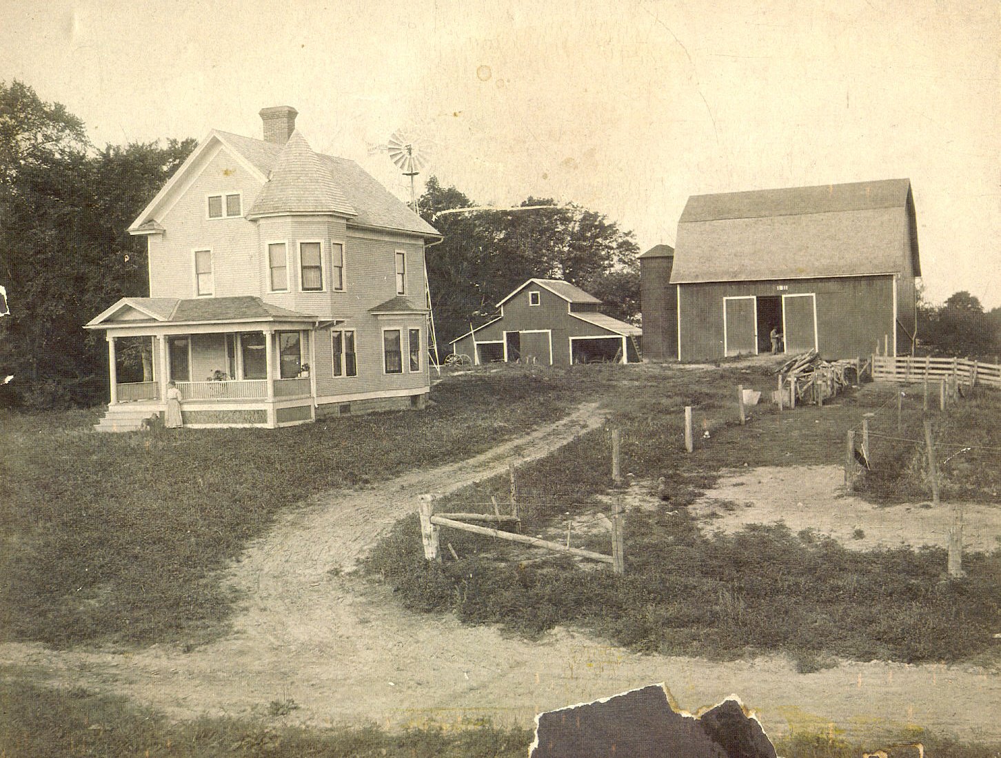 [Irving+Farm+c+192x.jpg]