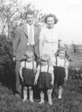 [Leon+n+Elouise+1945.jpg]