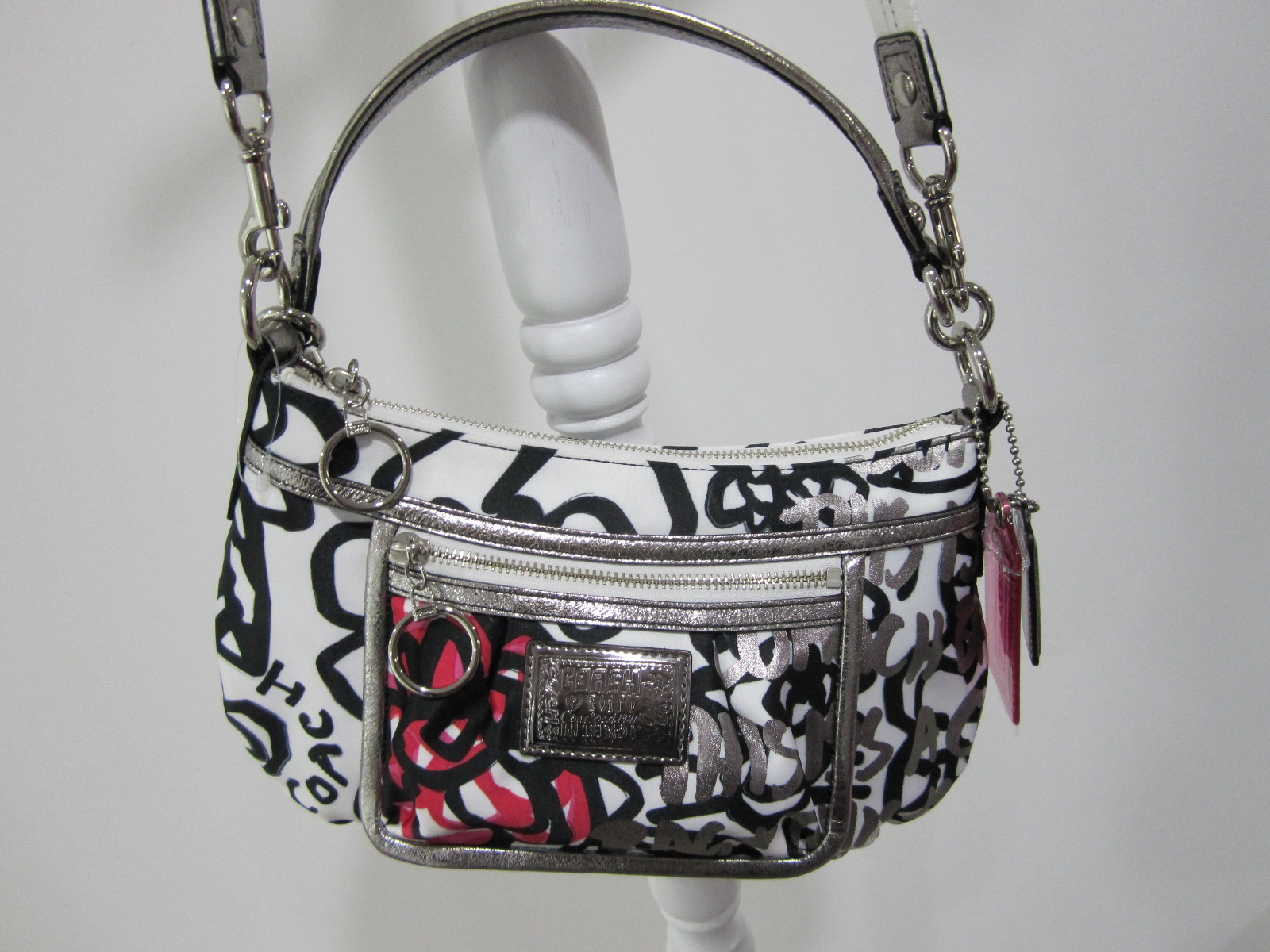 coach white sling bag