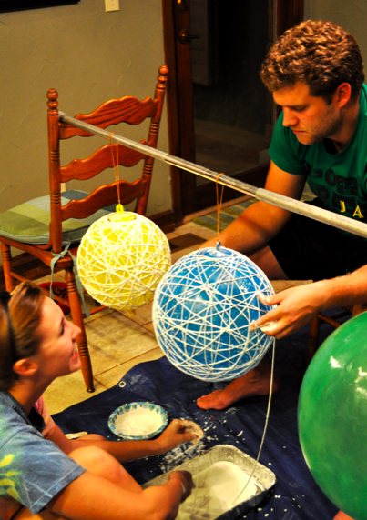 Matrimonial Meg: DIY: String Lanterns
