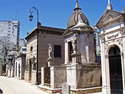 LEYENDAS DE BUENOS AIRES: LA DAMA DE BLANCO