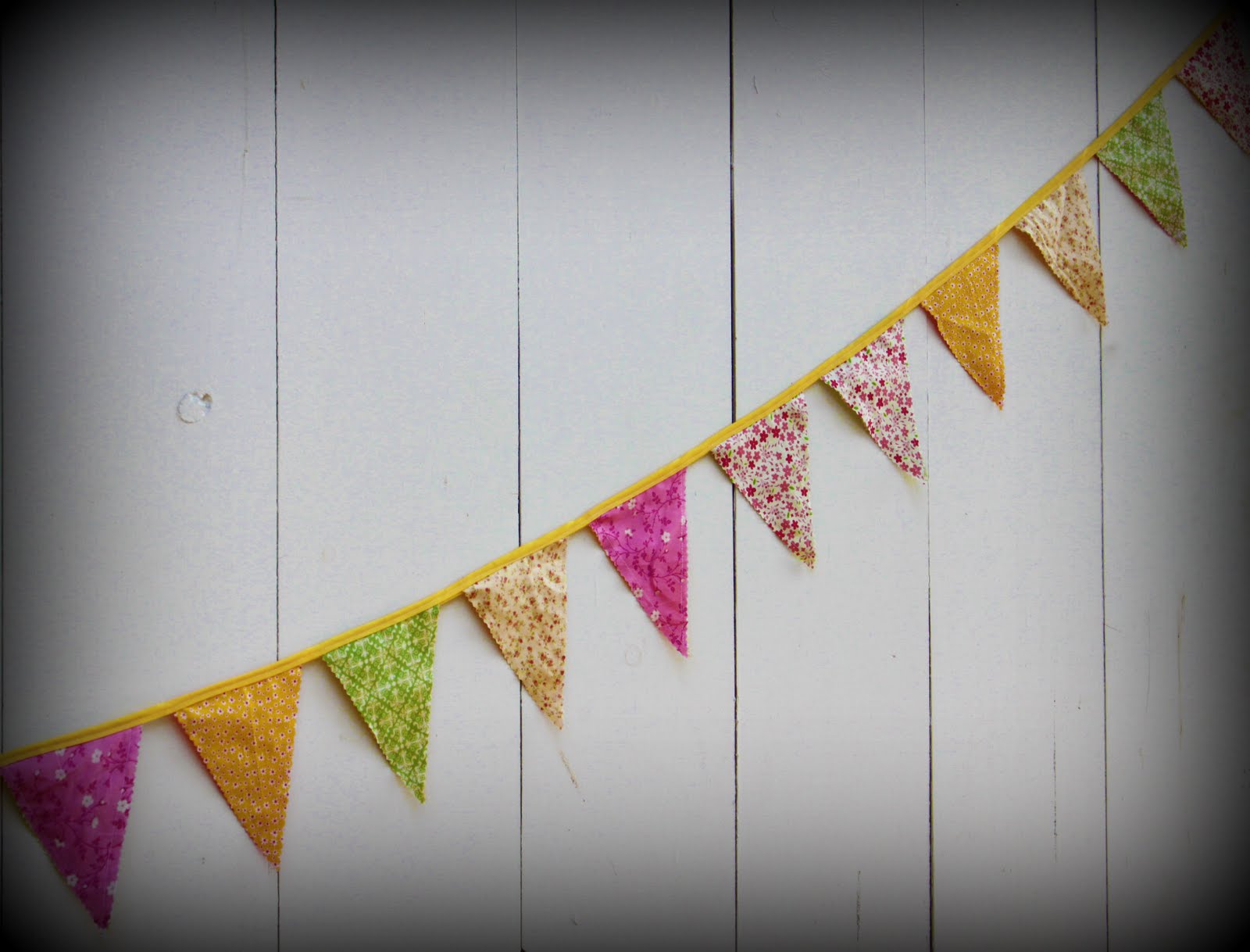 Vintage Pollyanna: Scrappy Love Fabric Flag Banner