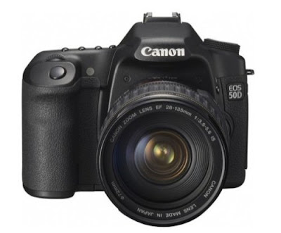 Canon EOS 50D 15.1MP Digital SLR Camera with EF-S 18-200mm