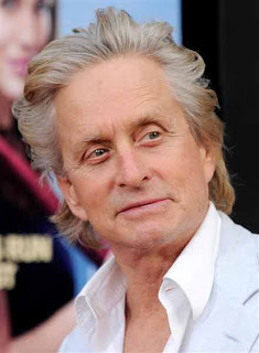 Cancer treatment takes toll on Michael Douglas Cancer treatment takes toll on Michael Douglas