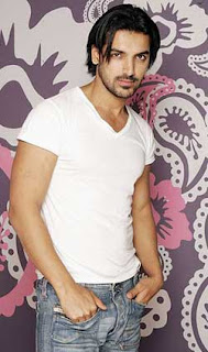 John Abraham follows Gandhigiri John Abraham follows Gandhigiri