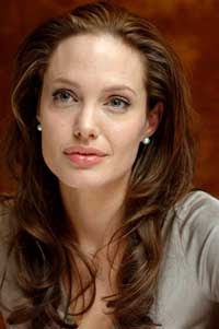 Angelina Jolie finds Brad Pitt sexy Angelina Jolie finds Brad Pitt sexy