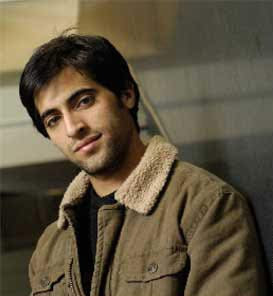Vivek Oberoi's cousin Akshay Oberoi to debut with 'Isi Life Mein' Vivek Oberoi's cousin Akshay Oberoi to debut with 'Isi Life Mein'