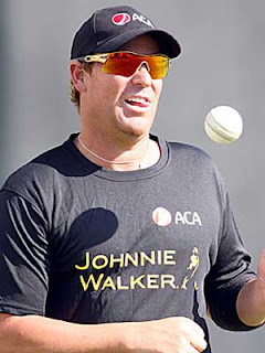 Cricketer Shane Warne bowls out wife for Liz Hurley? Cricketer Shane Warne bowls out wife for Liz Hurley?