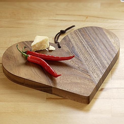 [heart+chopping+board.jpg]