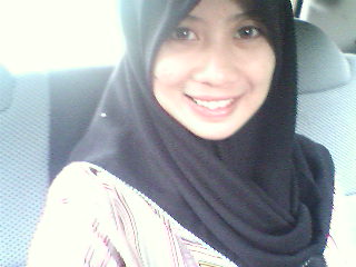 syaraz in zoom in..
