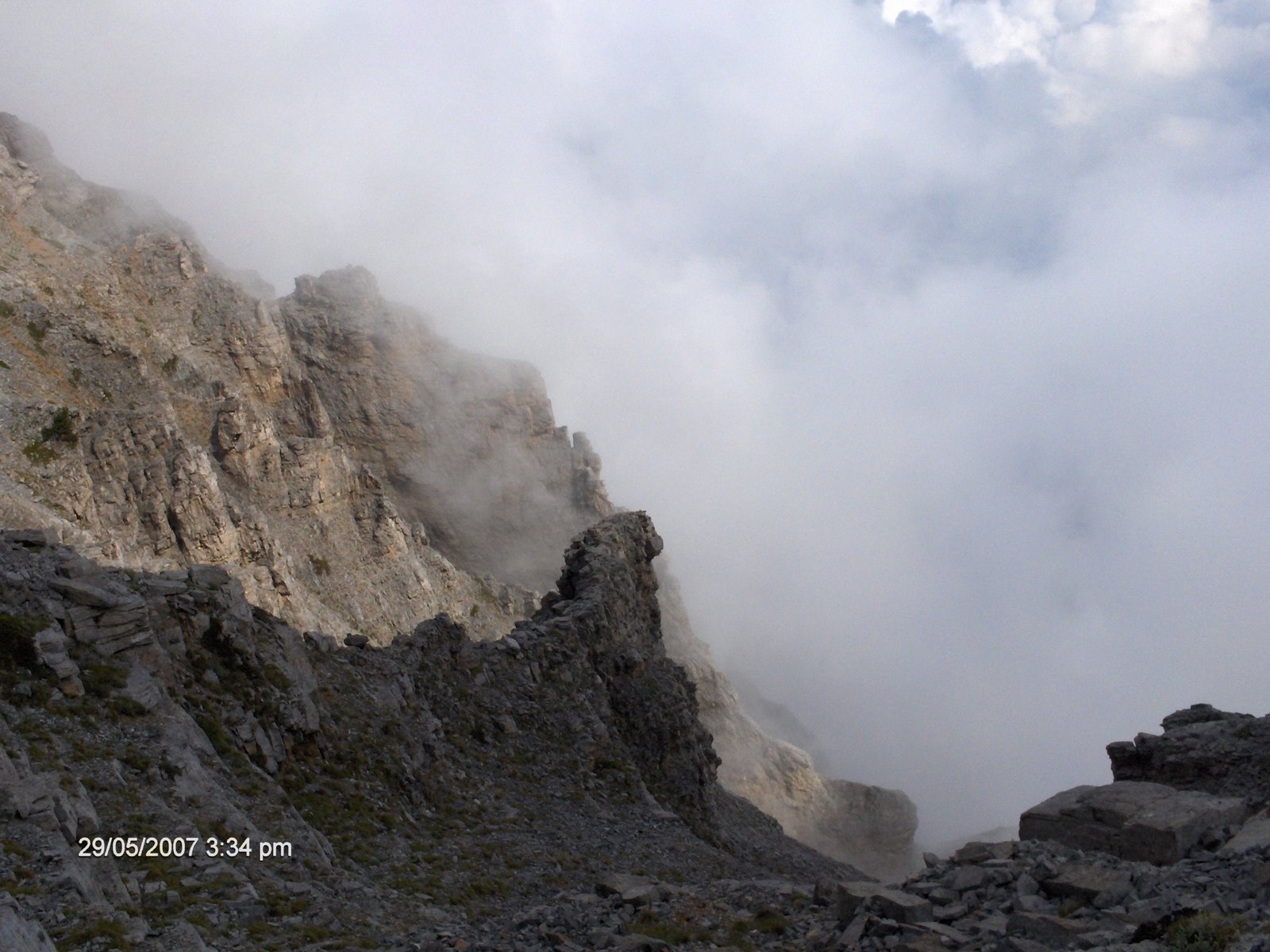 http://greekmountains.blogspot.com