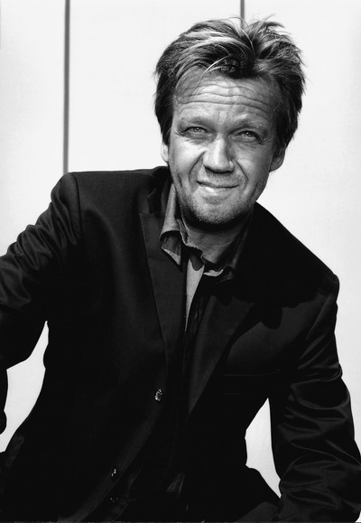 3:59:56: Björn Skifs!!