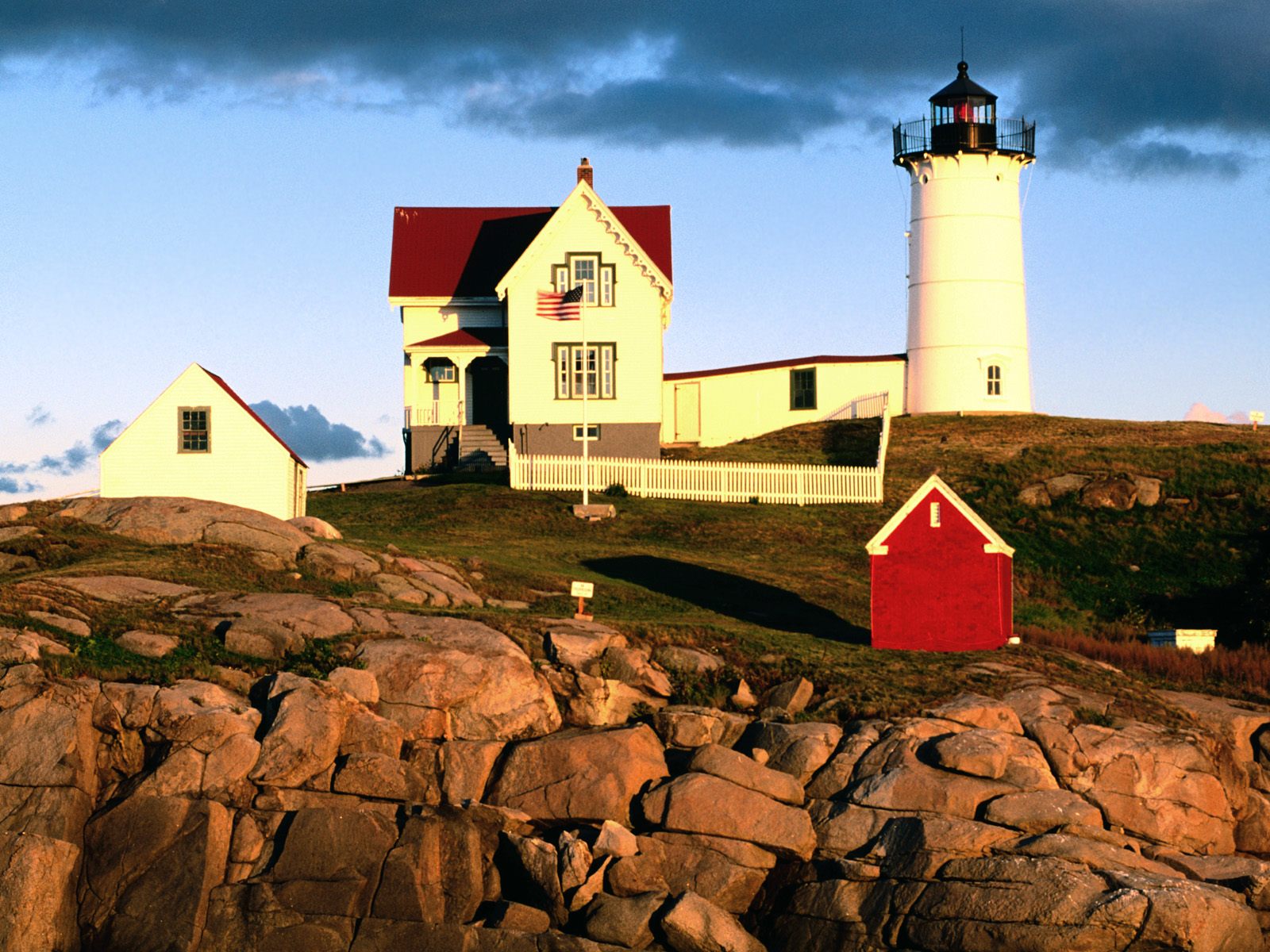 [Nubble+Lighthouse,+Cape+Neddick,+York,+Maine.jpg]