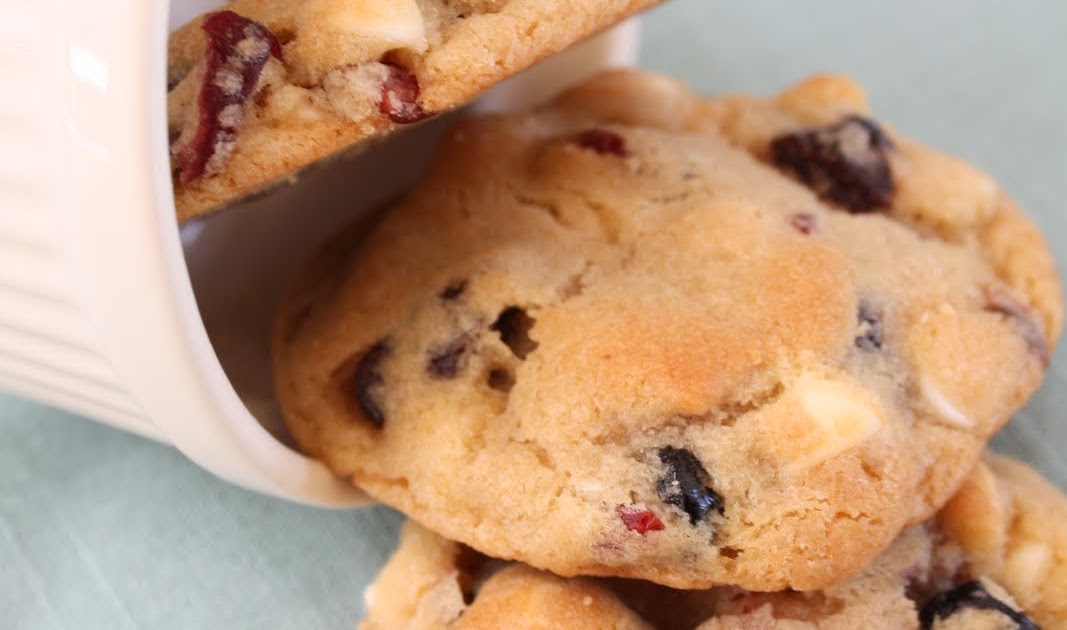 Amber's Delectable Delights Berries and Cream Cookies