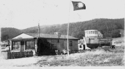 [douglas_beach_house_1958.jpg]