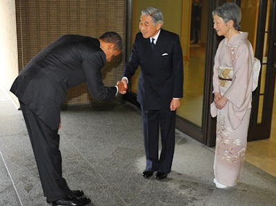 obama-bows-to-japanemperor.jpg