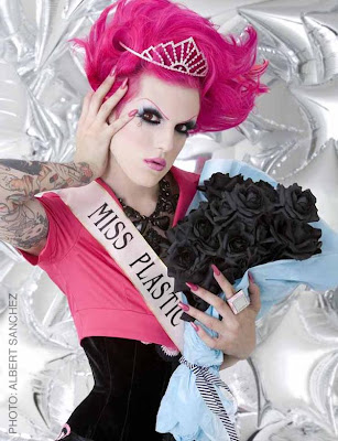 jeffree star as a man. Jeffree Star and Hyperreality