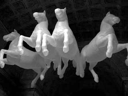 [Quadriga-Luminato-web.jpg]