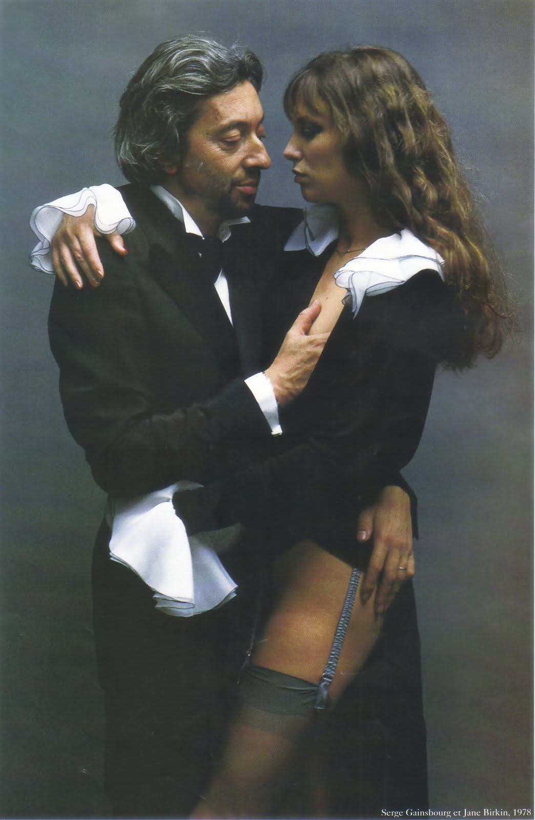 http://4.bp.blogspot.com/_ZZdH4n_6n9A/TIaDZc8mEPI/AAAAAAAAAUo/MJK2xb1THDQ/s1600/helmut+newton10.jpg