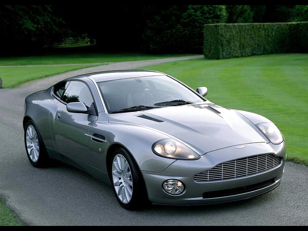 http://4.bp.blogspot.com/_Z_FVuerDOx4/TETBY5RCcUI/AAAAAAAAAEw/DlV21rnF1v8/s1600/copy_0_Aston+Martin+Vanquish+.jpg