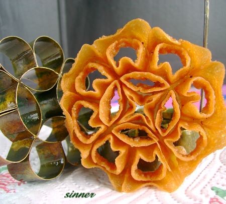 chinese new year honeycomb biscuit