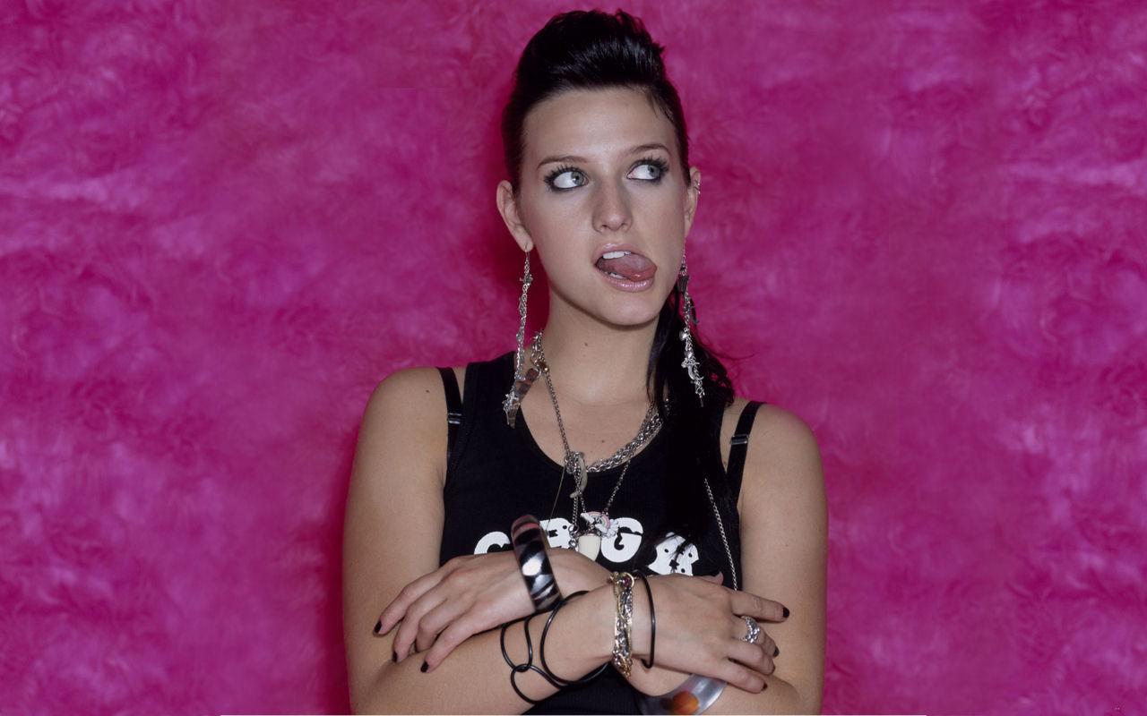 [Ashlee+Simpson+wallpaper+13.jpg]
