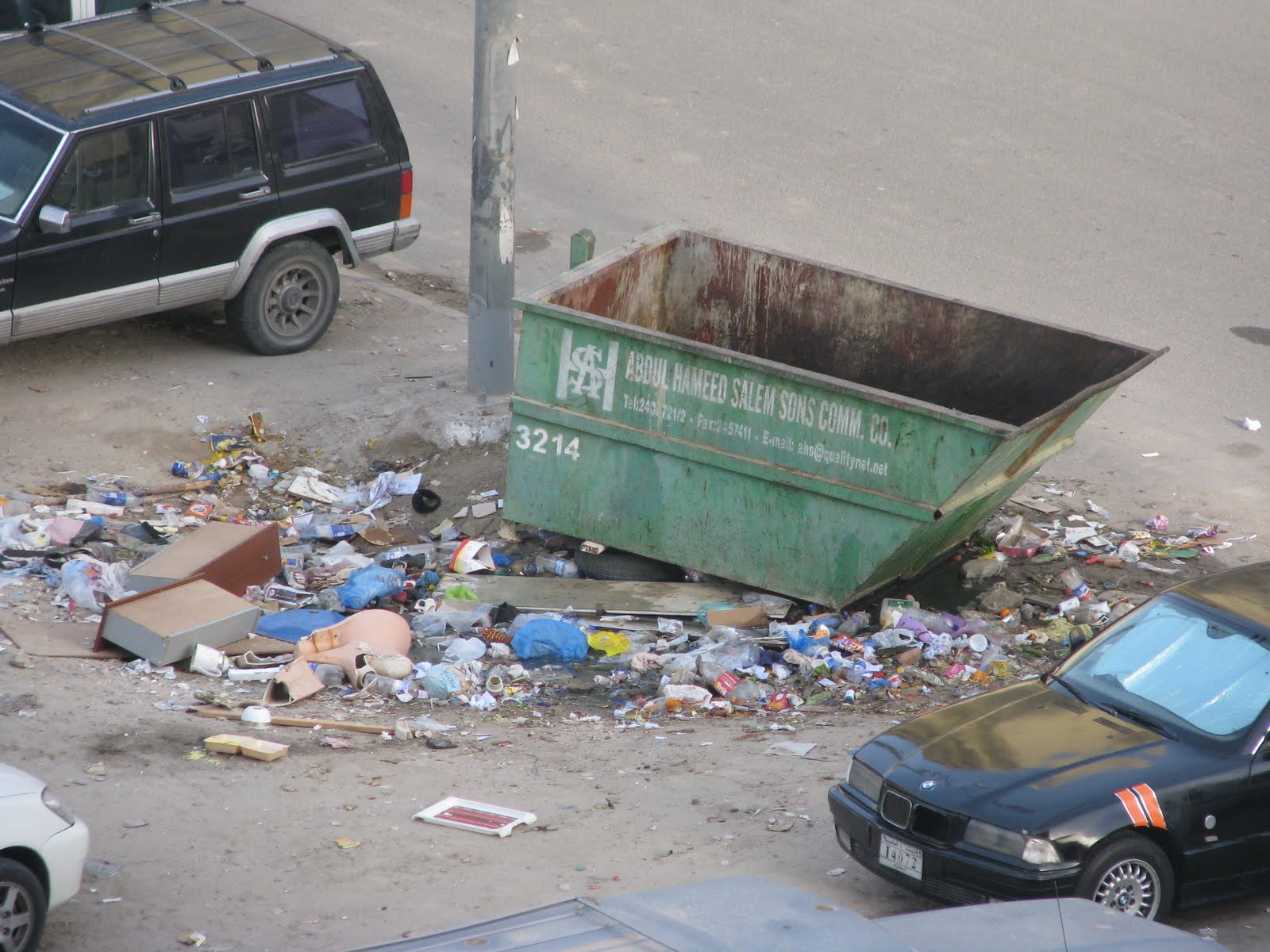 Garbage Crisis Life in Kuwait