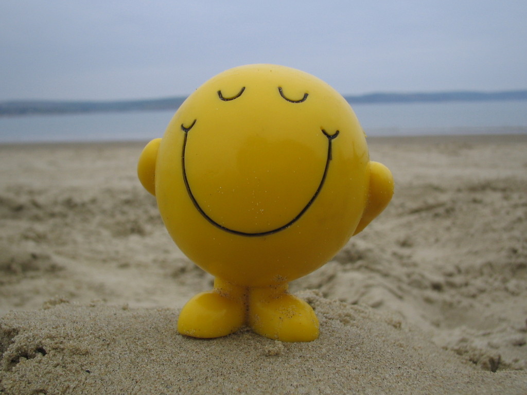 smiley-face-on-beach.jpg