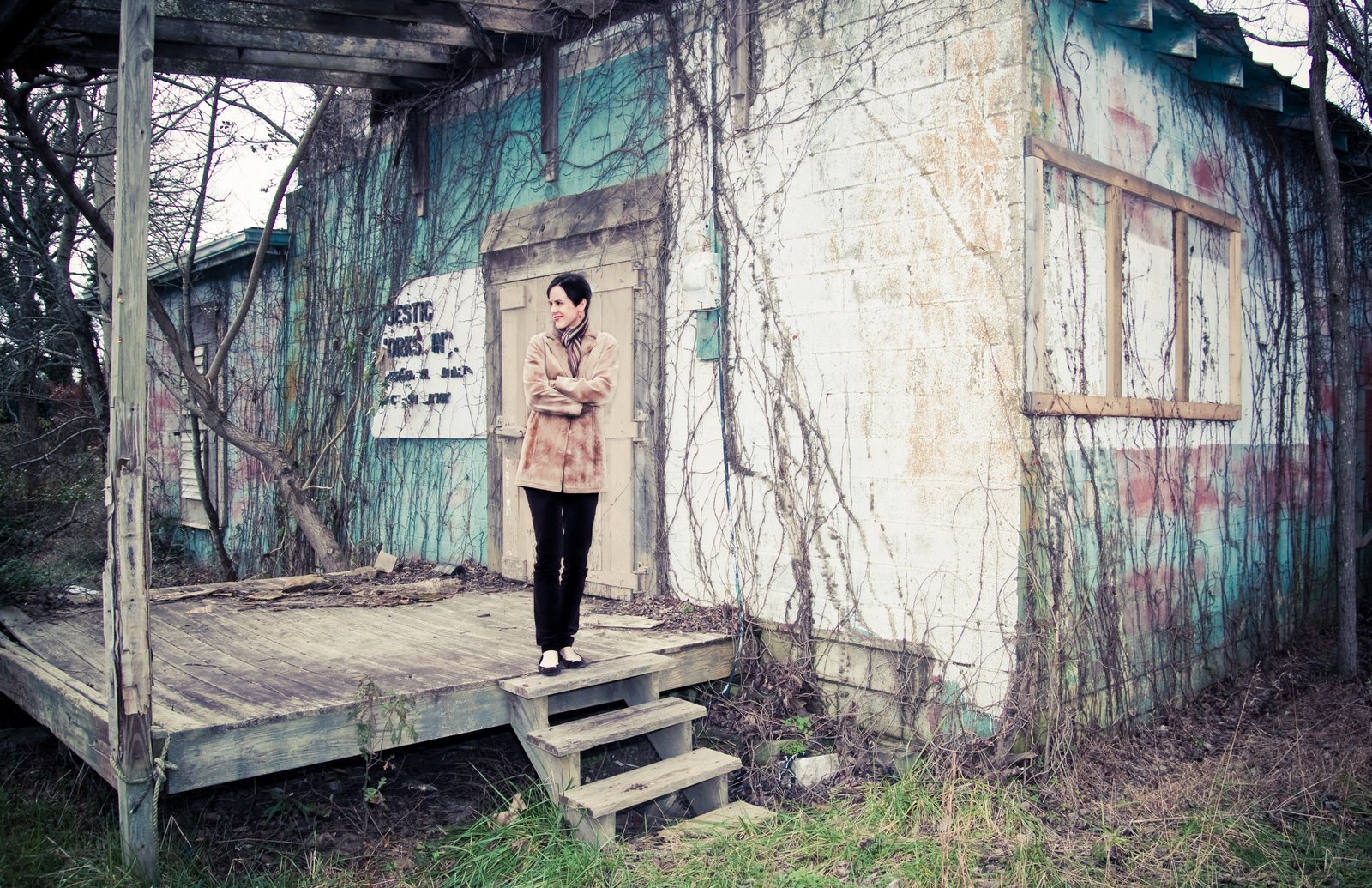 [Old+Building+-2009-12-06-6813.jpg]