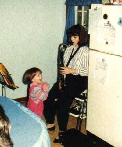 [E71+Who+Loves+Music.jpg]