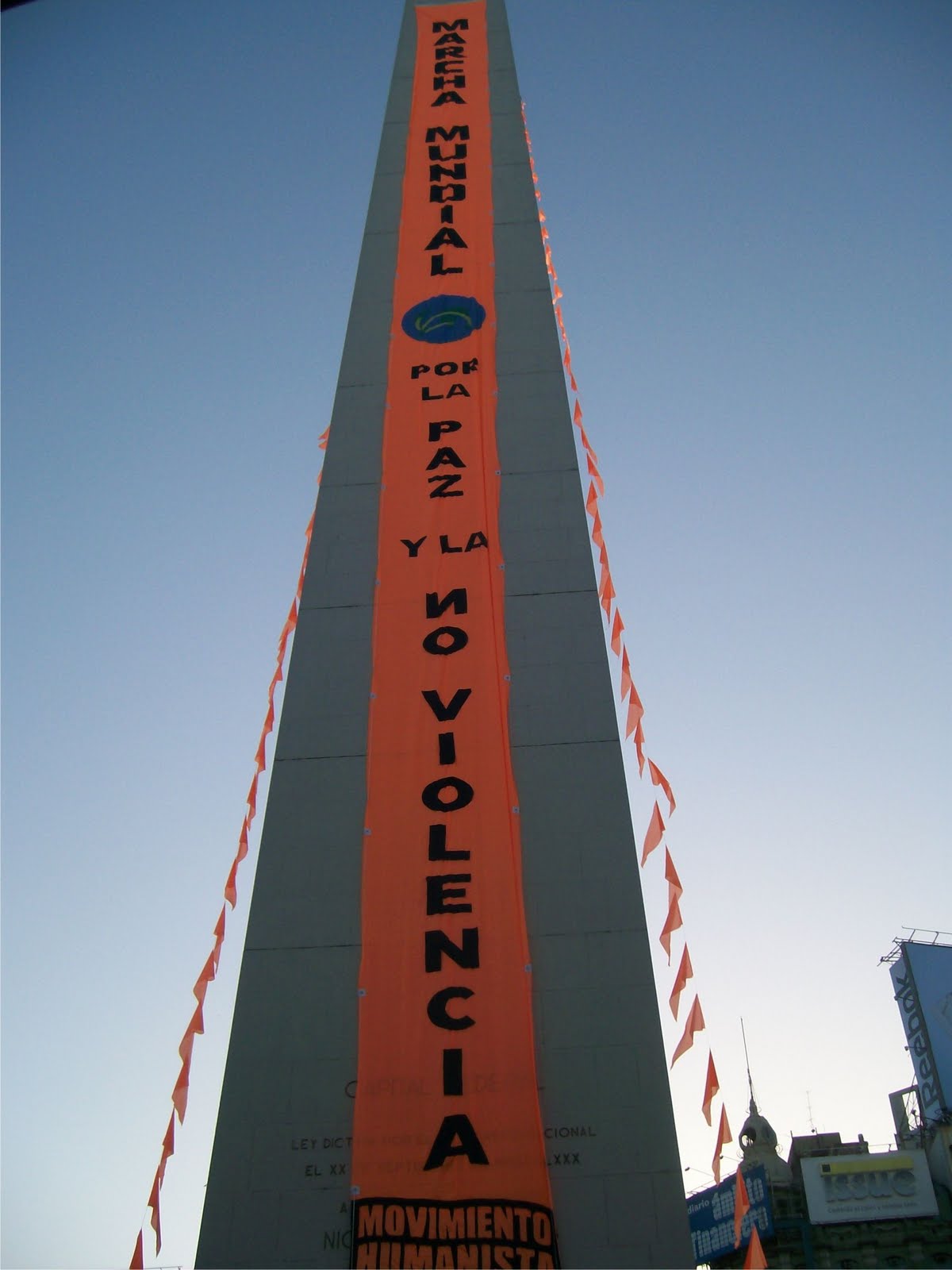 [Obelisco%201.jpg]