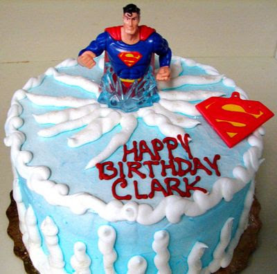 normal_superman_cake.jpg