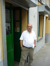 Elías López,gerente del Bar Mena