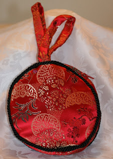 Red Chinese brocade bag Red Chinese brocade evening bag,side view