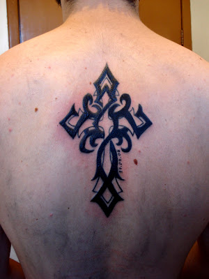 Cruz tribal!