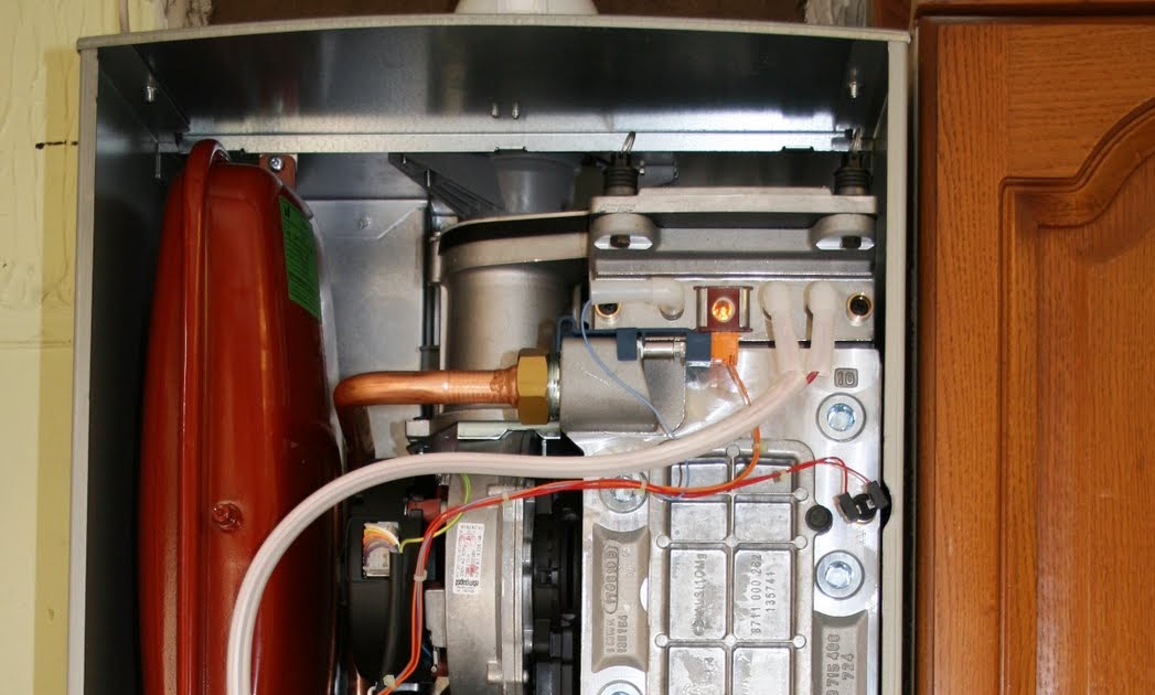 Plumbing Services Ltd Inside The Worcester Bosch 'Greenstar' 30CDi