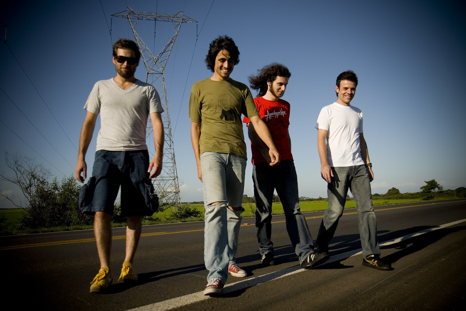 [Superguidis_2_(por_Thiago_Piccoli).jpg]