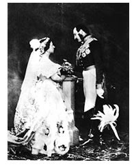 wedding dress trains history