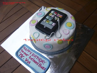 كيـك عيـد الميـلاد خطيـرهـ اشكـــــــــااااالهـااااااا Iphone+birthday+cake