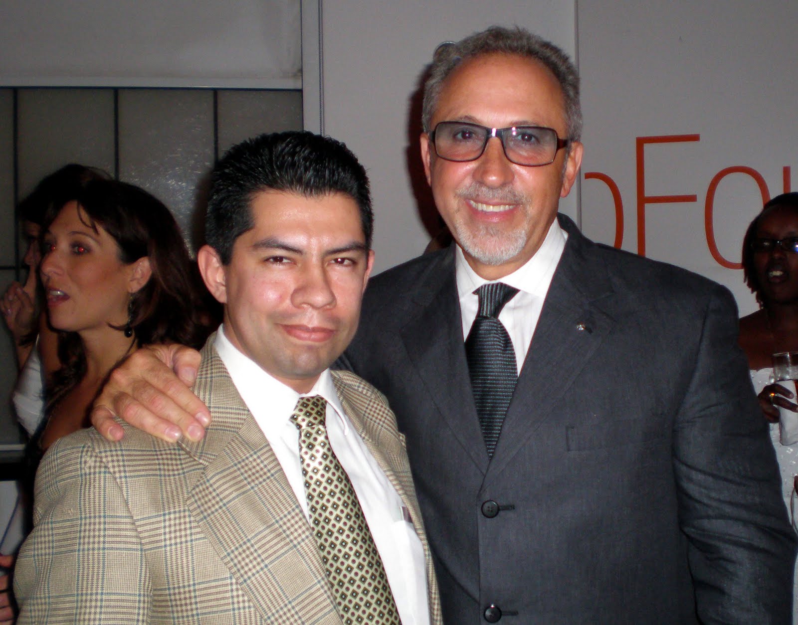 [MOGOLLAN+y+Emilio.JPG]