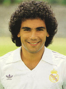 Hair look del calcio. Tutta la storia dello stile dei calciatori. Hair look del calcio. Tutta la storia dello stile dei calciatori.