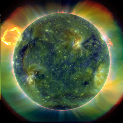 Cea mai noua si mai spectaculoasa imagine a Soarelui