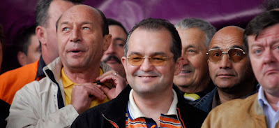 Guvernul Boc fara consilier penal si bici din pătrunjel