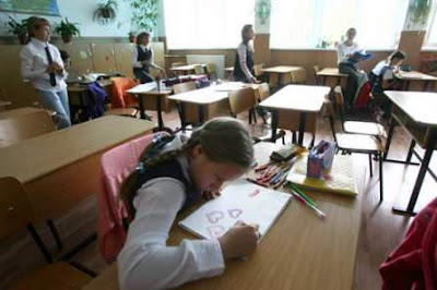 Măsurile Guvernului din proiectul legii educaţiei vor accentua problemele