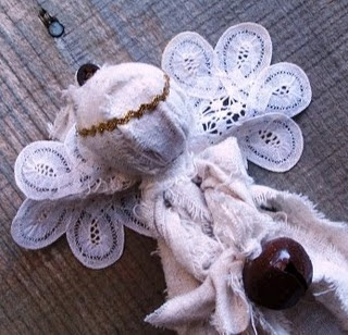 rag+angel+canvas+close+up