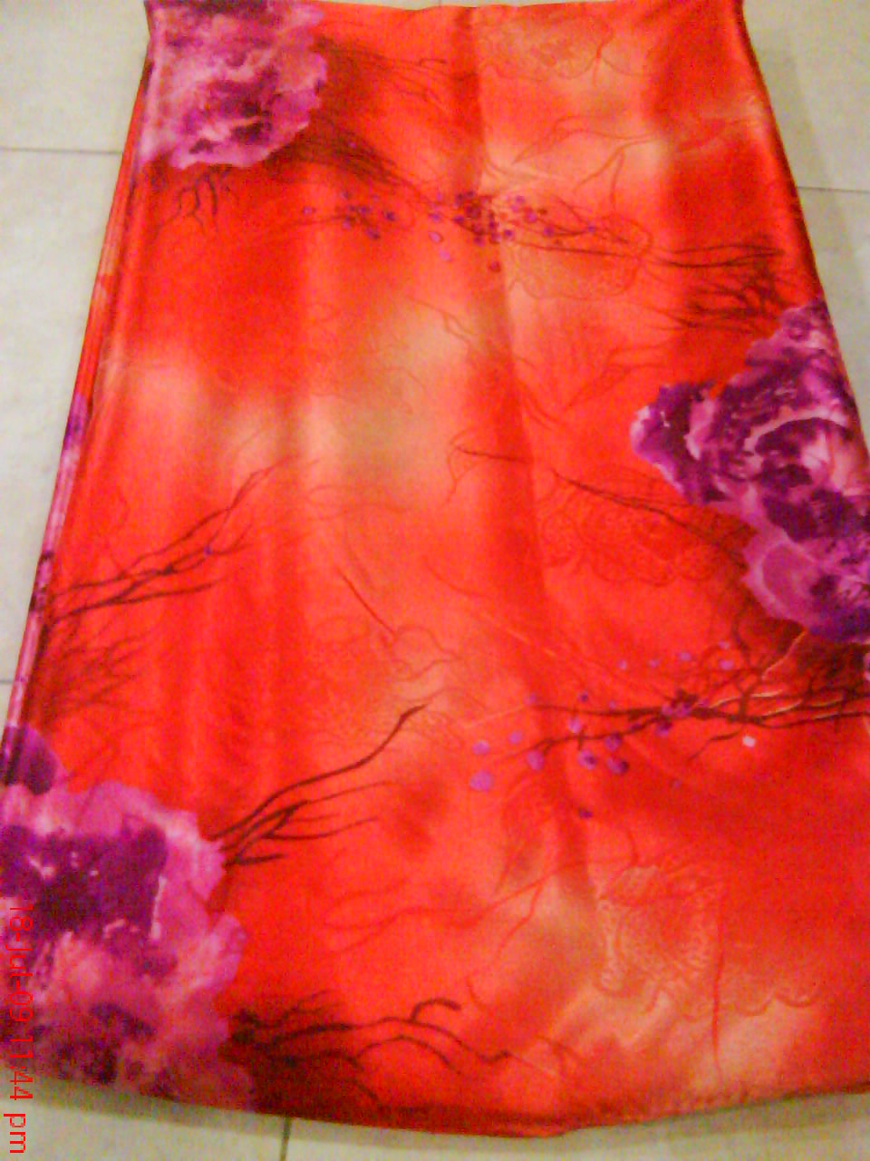 Related to PEMBEKAL DAN PEMBORONG TUDUNG , KAIN PASANG, BAJU SIAP
