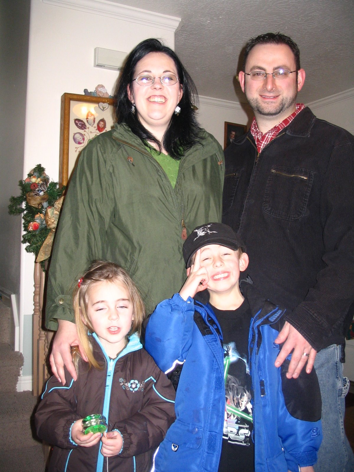 [Christmas+2007+Bradt+family.JPG]