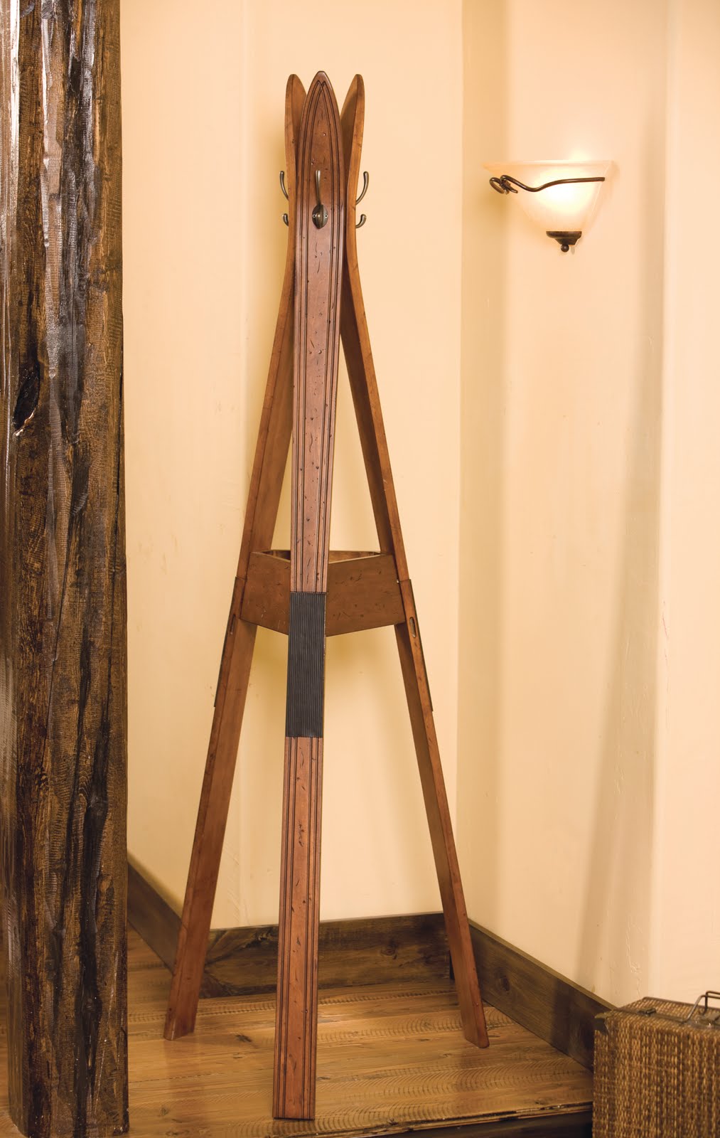 ski coat rack (With images) Coat rack, Winter home decor, Ski house decor