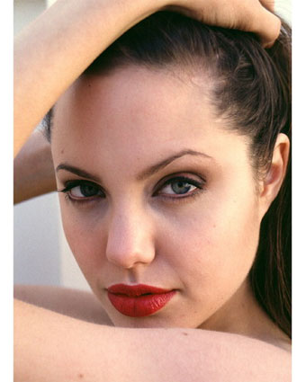 angelina jolie plastic surgery photos. angelina jolie without makeup