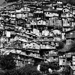 [Favela_pb.jpg]